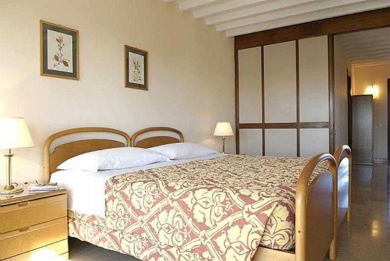 Aparthotel Residenze Garden Rom Zimmer foto